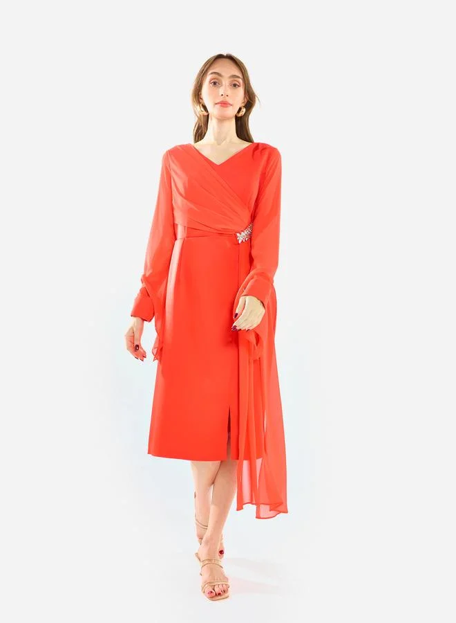 هاوس اوف مودا فستان ميدي درابيه بتفاصيل كريستال عند الخصر